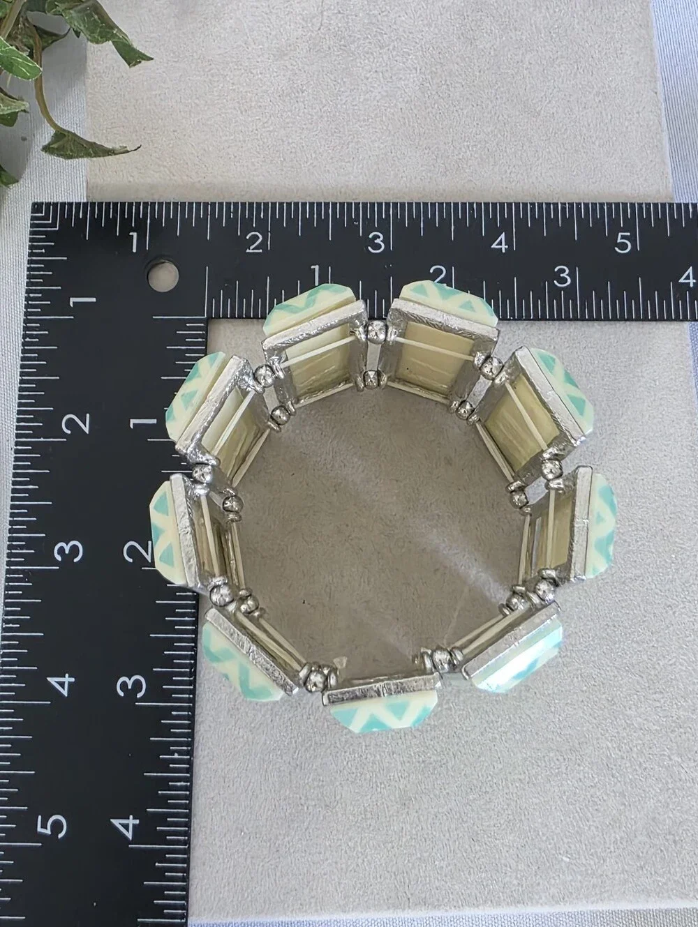 Chic Mint Green Chevron Silver Tone Stretch Statement Cuff Bracelet